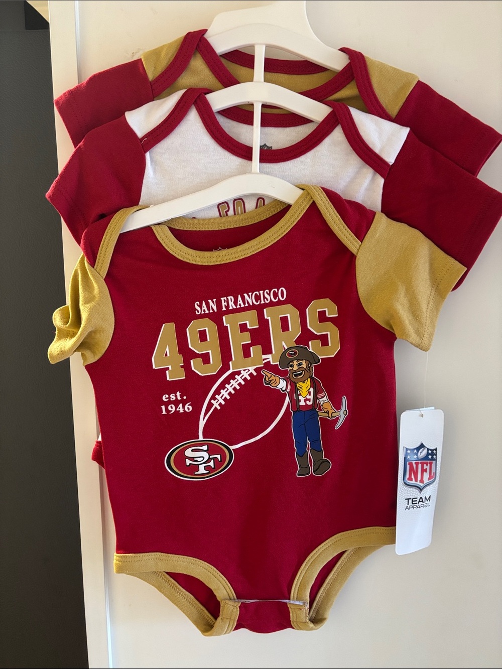 NFL San Francisco 49ers Red and Gold Baby One-Piece Bodysuit 3-Pack